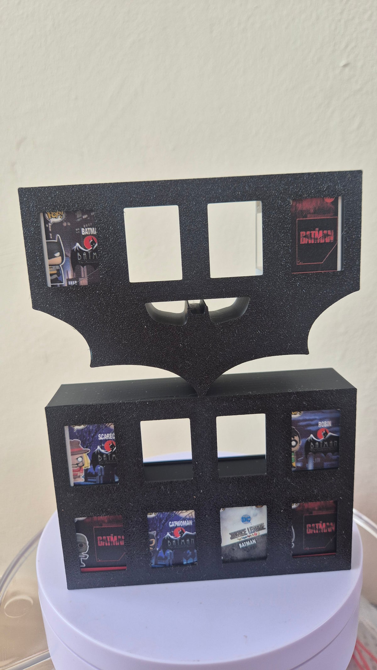 Estantería Batman para Funko Bitty Pop | Expositor DC Comics Impreso en 3D | Exhibidor Mini Funkos Superhéroes - Zascalo.com