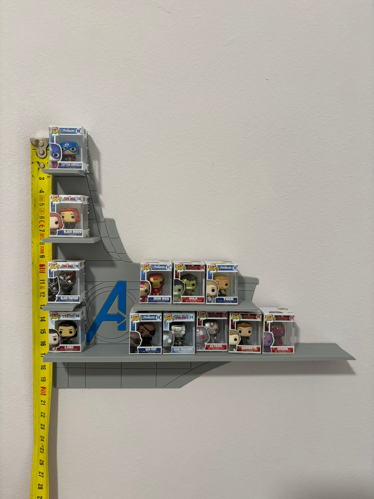 Estantería Marvel Avengers para Funko Bitty Pop | Expositor 3D para Mini Funkos | Organizador Coleccionable Marvel Avengers - Zascalo.com