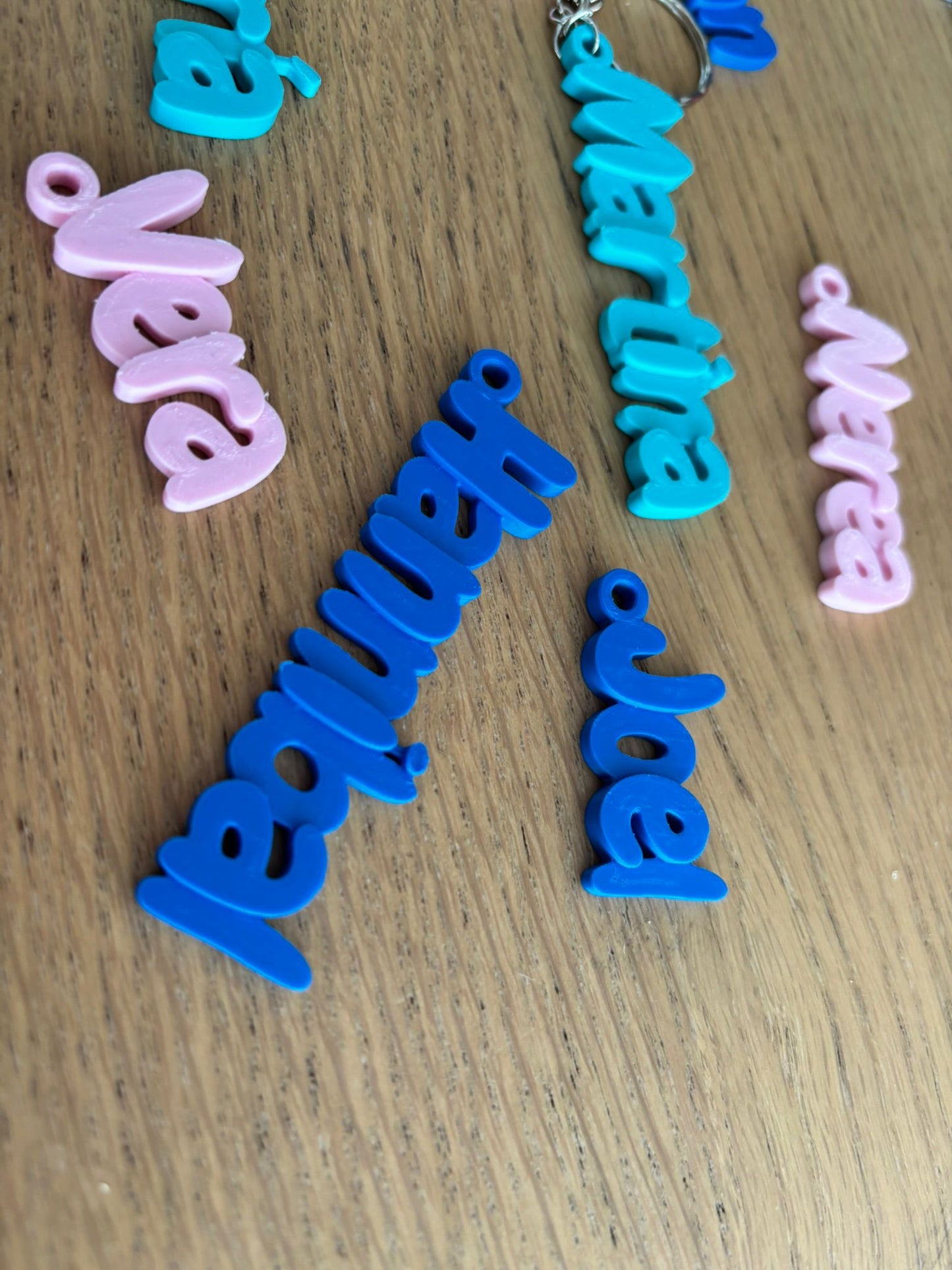 Llaveros Personalizados con Nombre en Relieve (Especial Eventos, Bodas y Fin de Curso)