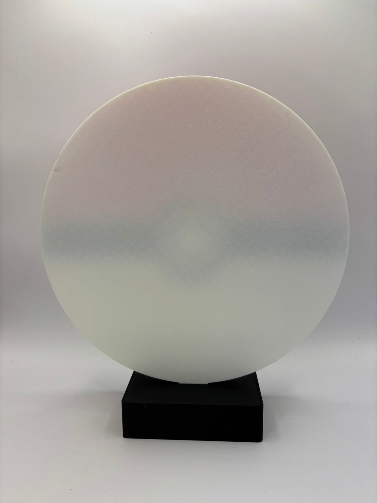 Estanteria Expositor Pokemon Pokeball Peana (16 figuras) - Zascalo.com