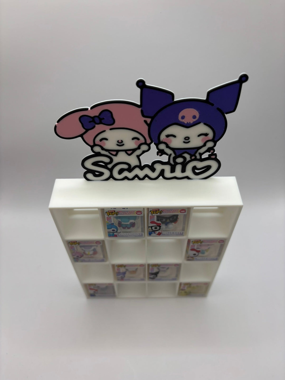 Expositor estantería display Funko Bitty POP Sanrio My melody y kuromi para 16 figuras - Zascalo.com
