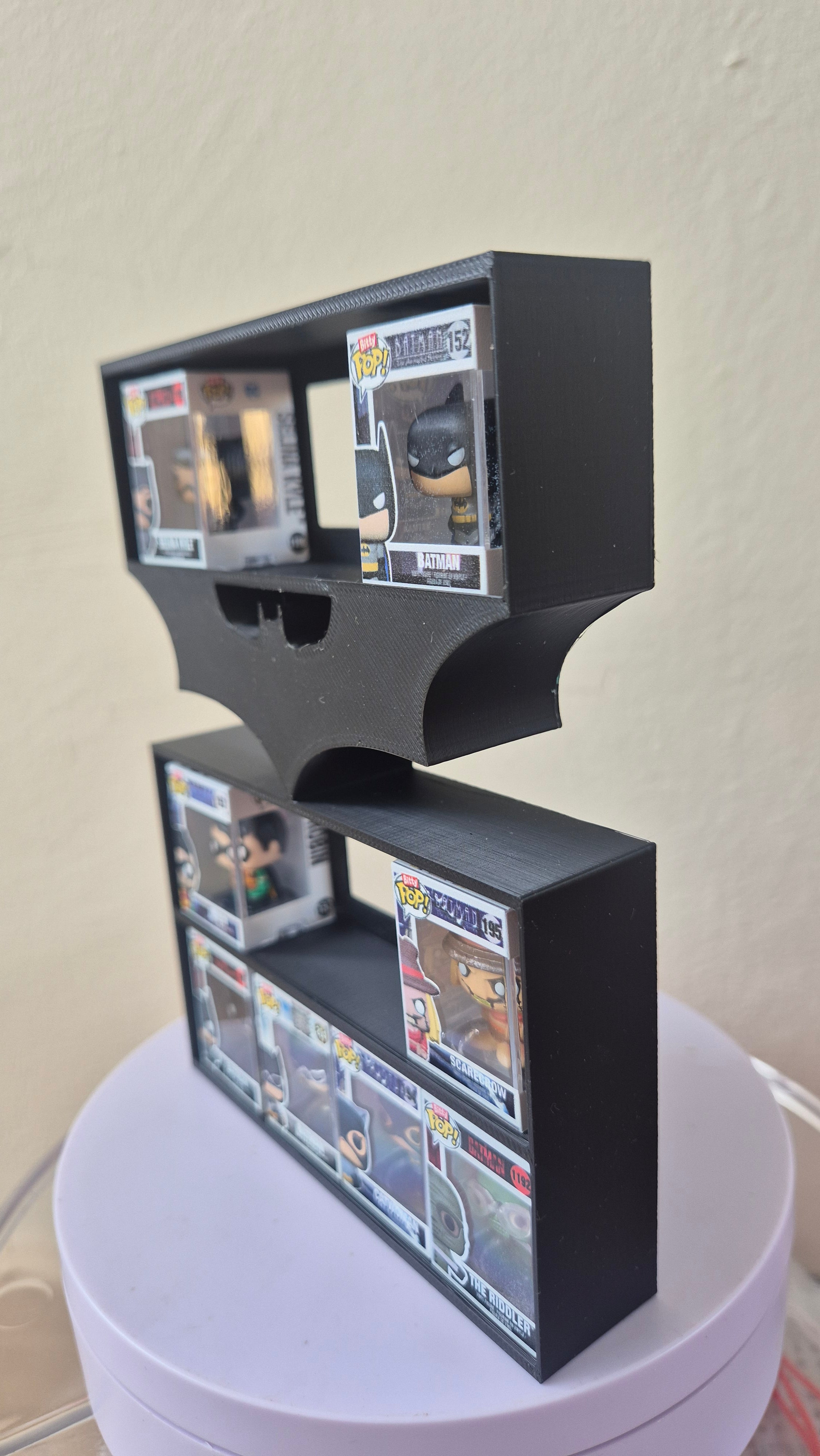 Estantería Batman para Funko Bitty Pop | Expositor DC Comics Impreso en 3D | Exhibidor Mini Funkos Superhéroes - Zascalo.com