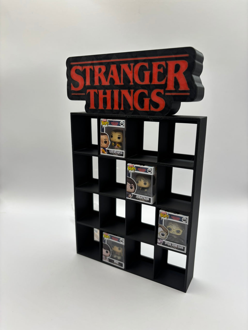 Expositor Bitty Pop Stranger Things con luz