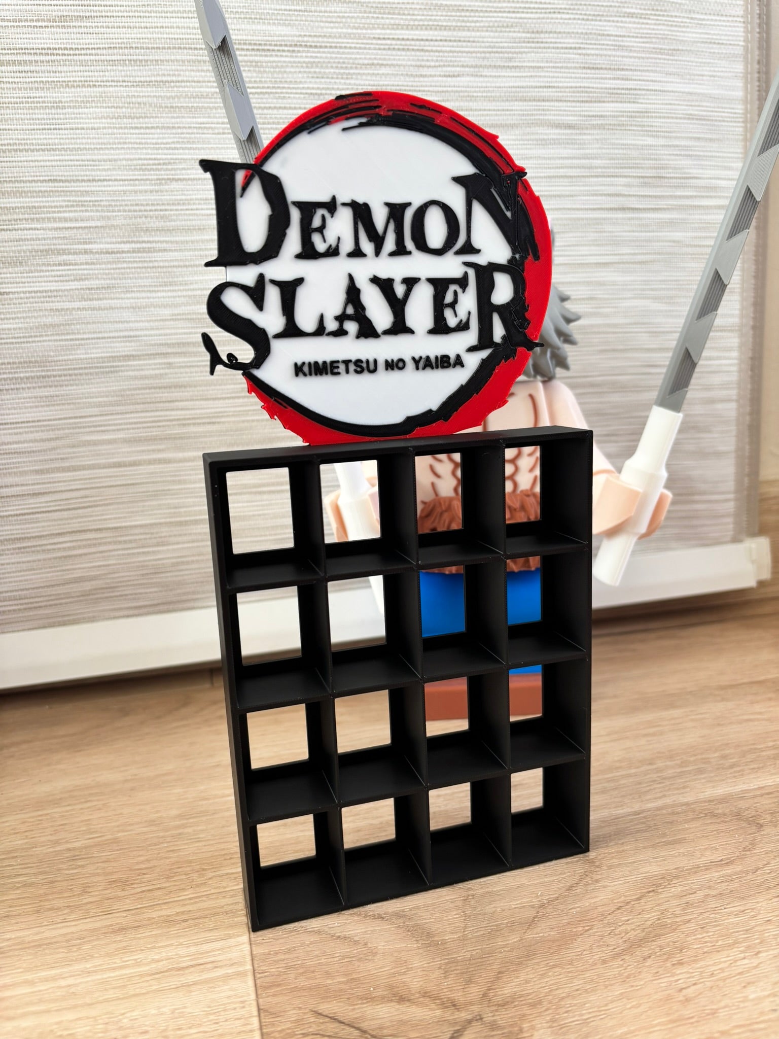 Expositor Premium Demon Slayer para 16 Bitty Pop – Impresión 3D Multicolor - Zascalo.com