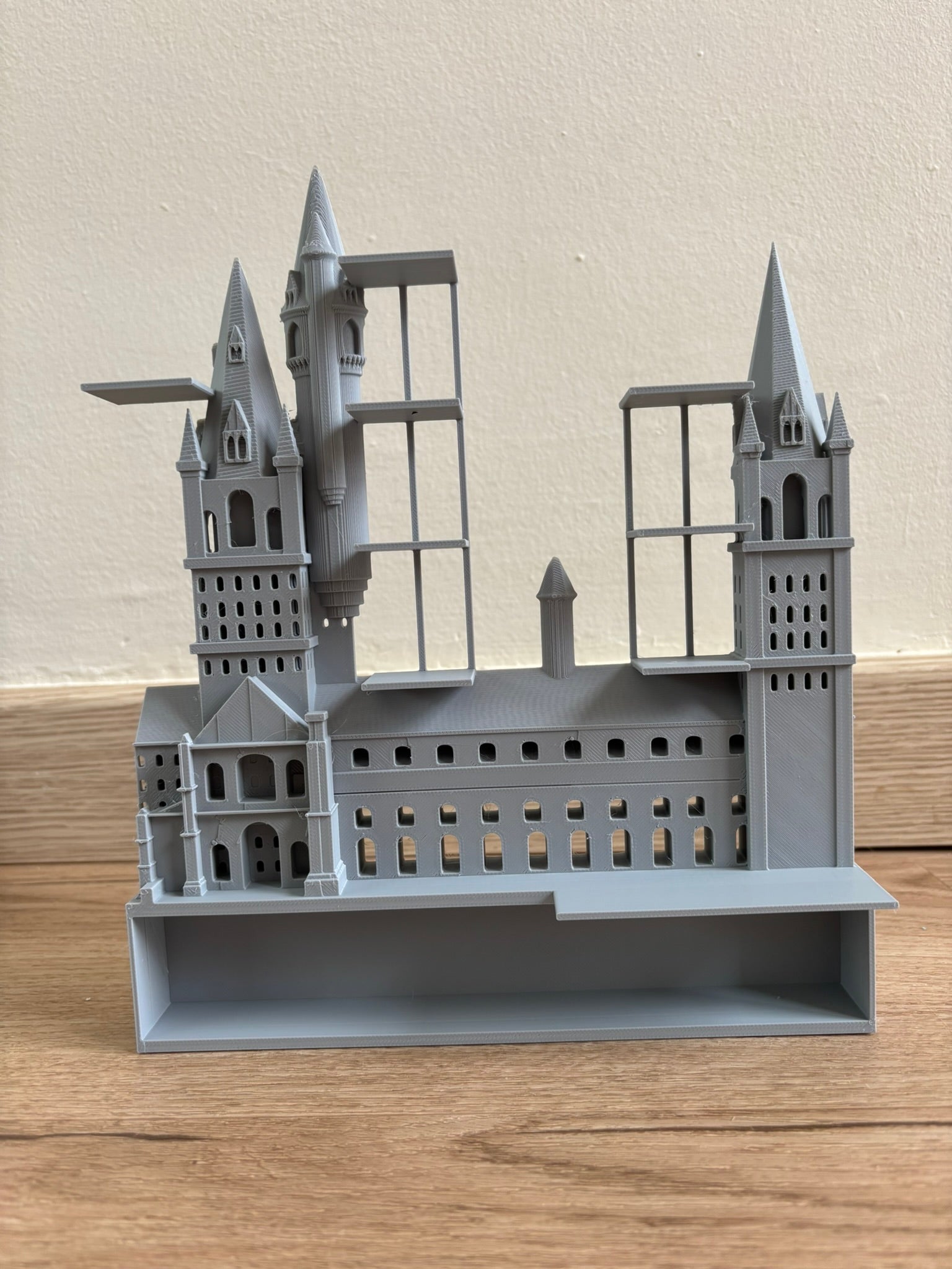 Estantería Harry Potter para Bitty pops de Funko Castillo Howarts- soporte para 16 mini funkos |  Expositor 3D para Mini Funkos - Zascalo.com