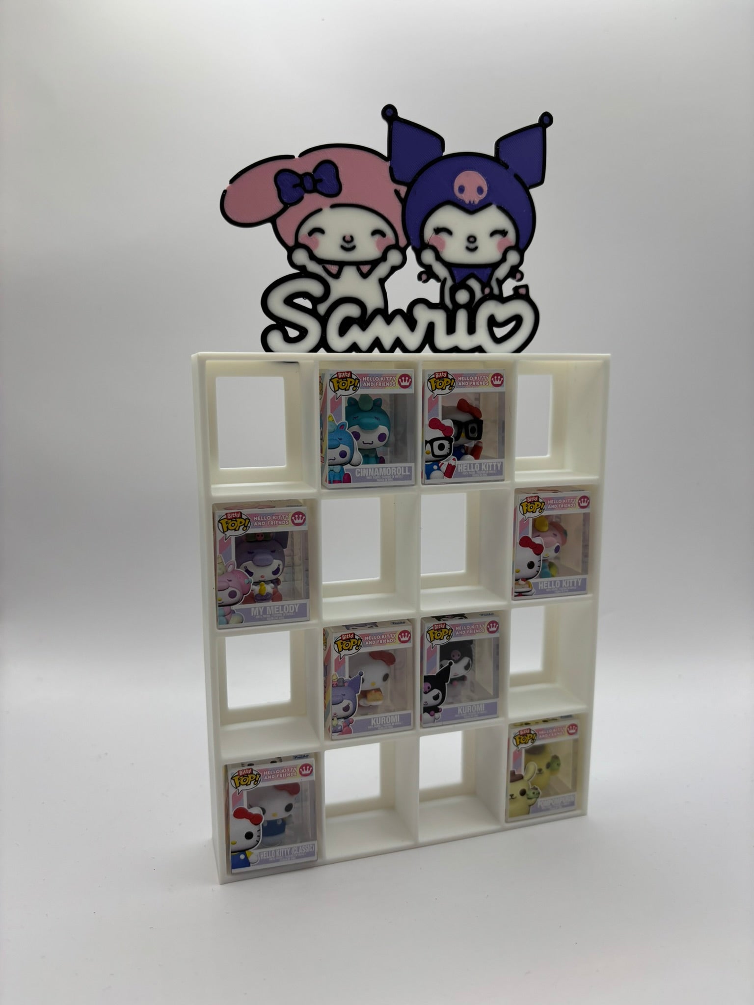 Expositor estantería display Funko Bitty POP Sanrio My melody y kuromi para 16 figuras