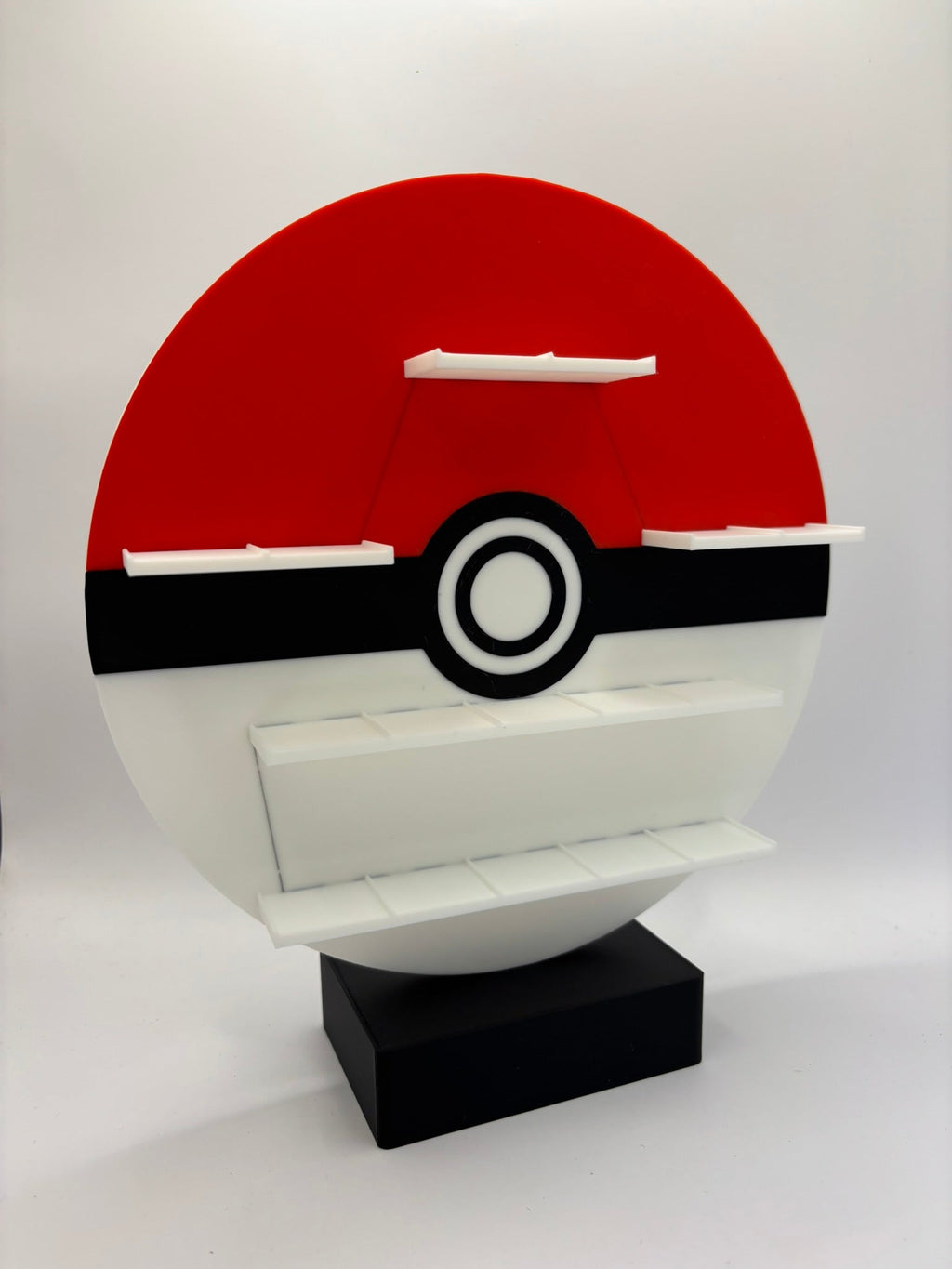 Estanteria Expositor Pokemon Pokeball Peana (16 figuras) - Zascalo.com