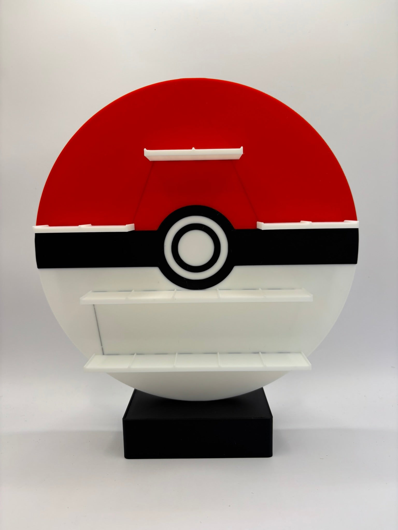 Estanteria Expositor Pokemon Pokeball Peana (16 figuras) - Zascalo.com