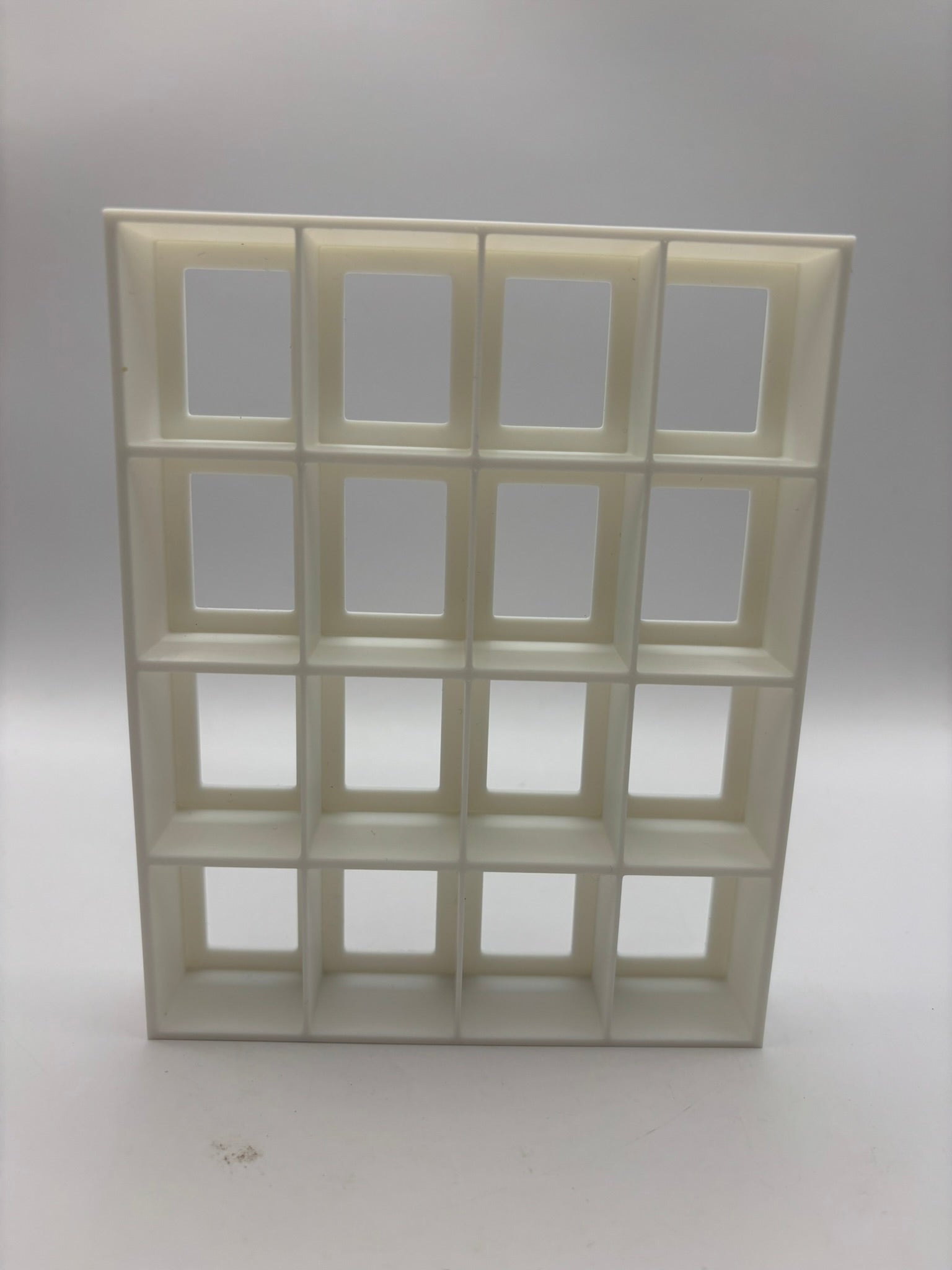 Expositor Bitty Pop 16 huecos básico (blanco) - Zascalo.com