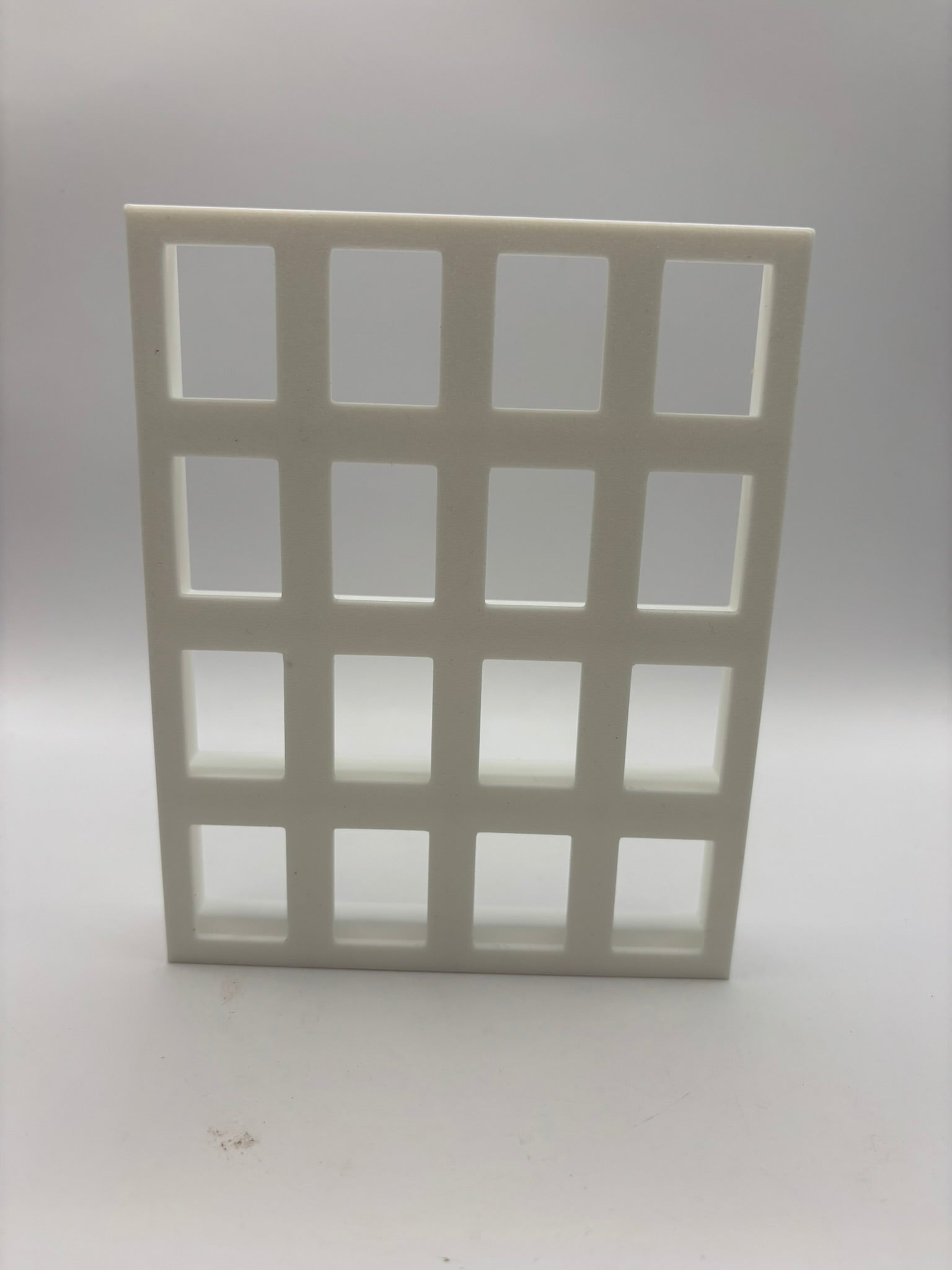 Expositor Bitty Pop 16 huecos básico (blanco) - Zascalo.com