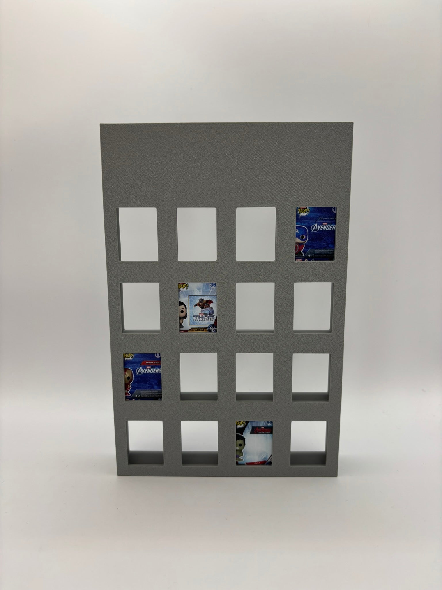 Expositor Bitty Pop Marvel Infinity Saga - Zascalo.com