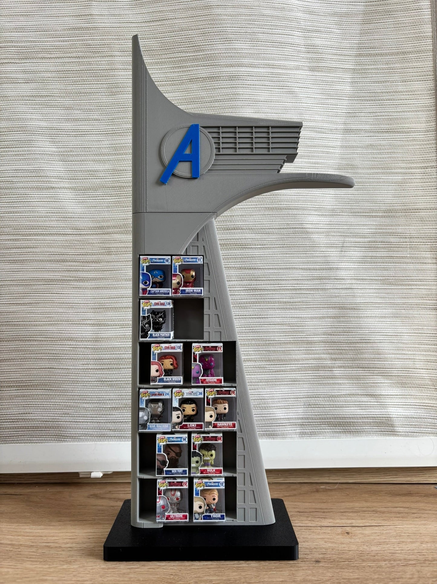 Expositor Bitty Pop Marvel Torre Avengers - Zascalo.com