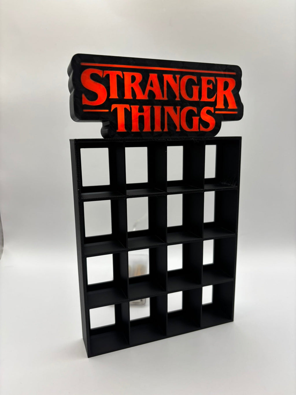 Expositor Bitty Pop Stranger Things con luz - Zascalo.com