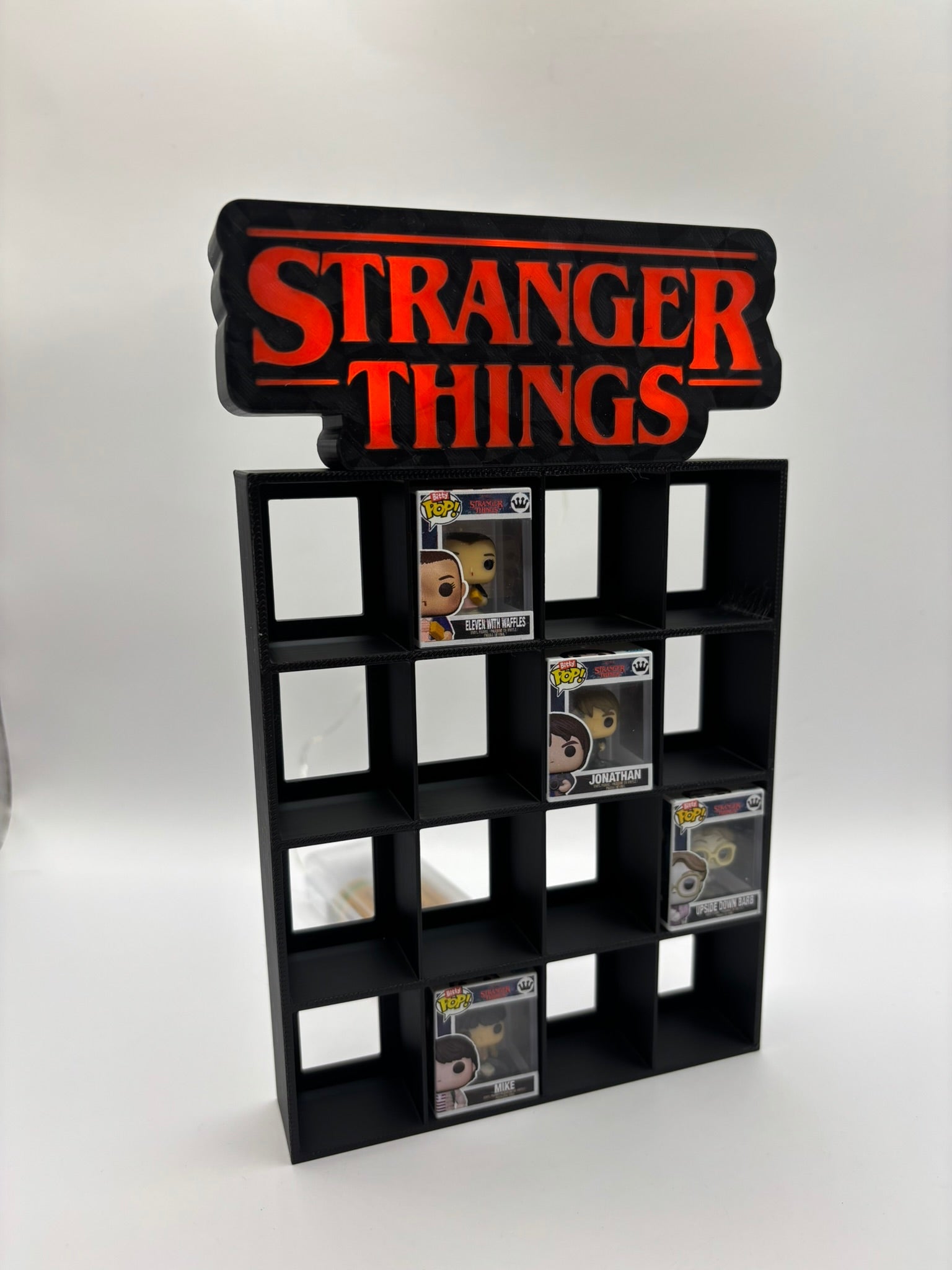 Expositor Bitty Pop Stranger Things con luz - Zascalo.com