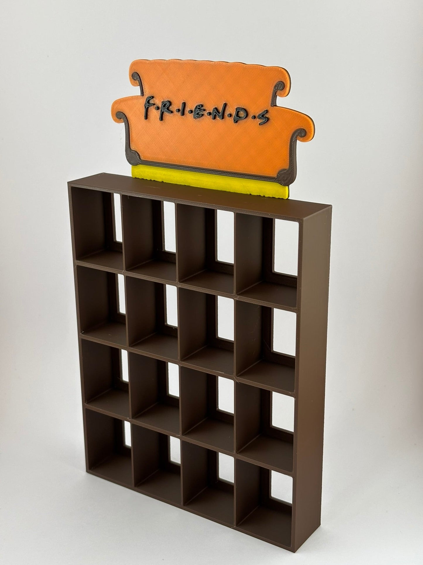 Expositor Display Friends Sofá Bitty Pop 16 Figuras | Colección Funko - Zascalo.com