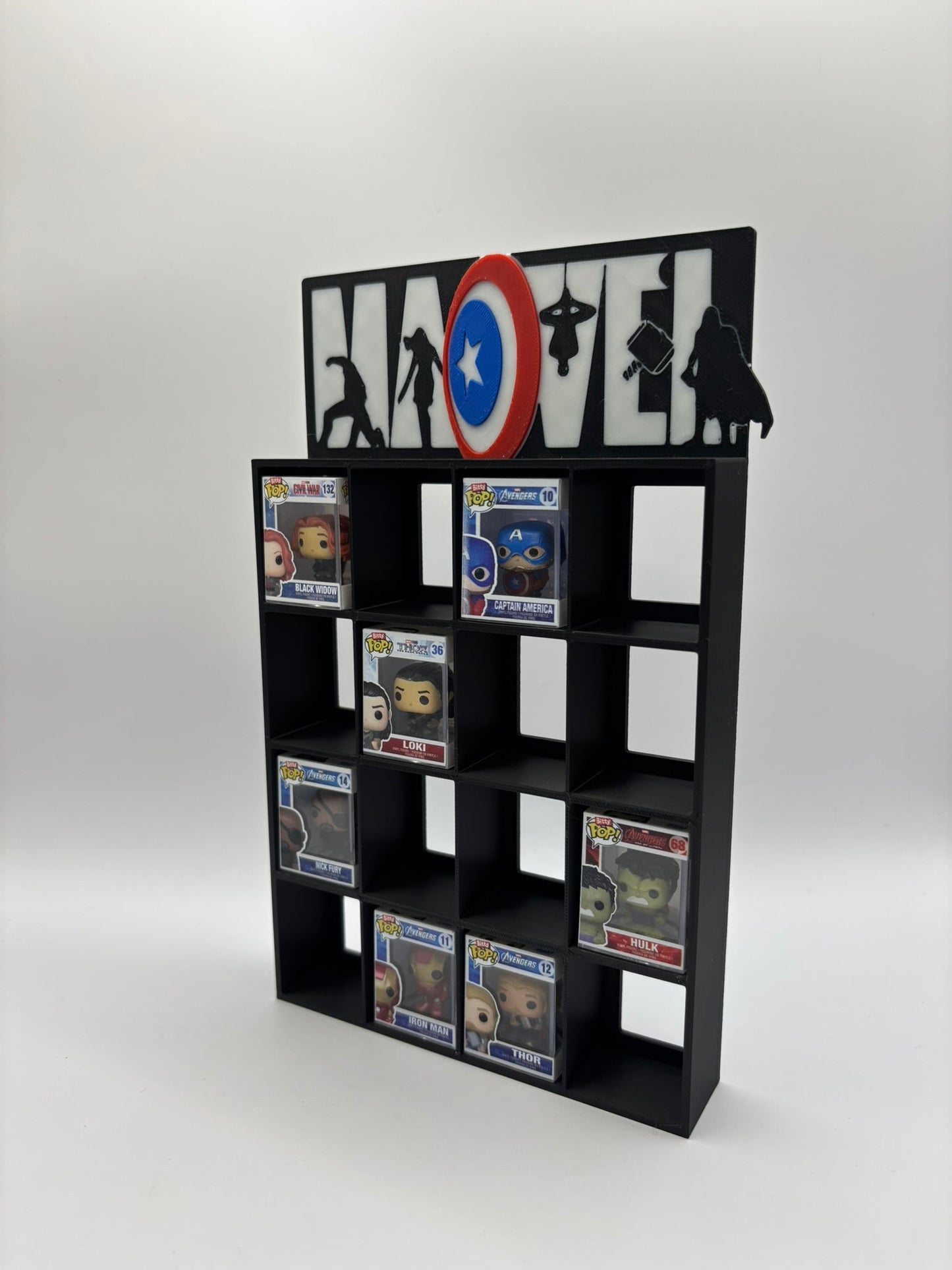 Expositor Display Marvel Escudo Bitty Pop 16 Figuras | Colección Funko - Zascalo.com