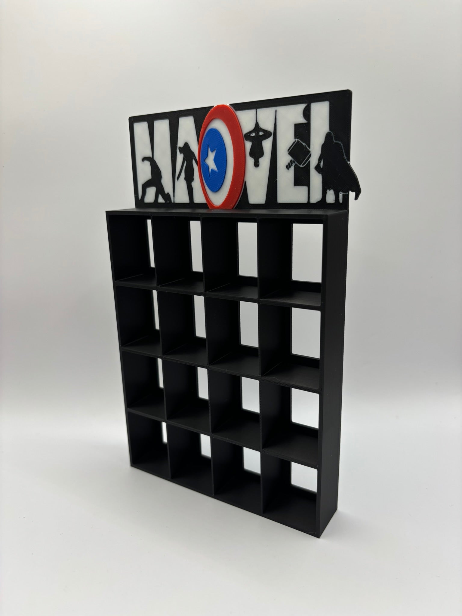 Expositor Display Marvel Escudo Bitty Pop 16 Figuras | Colección Funko - Zascalo.com