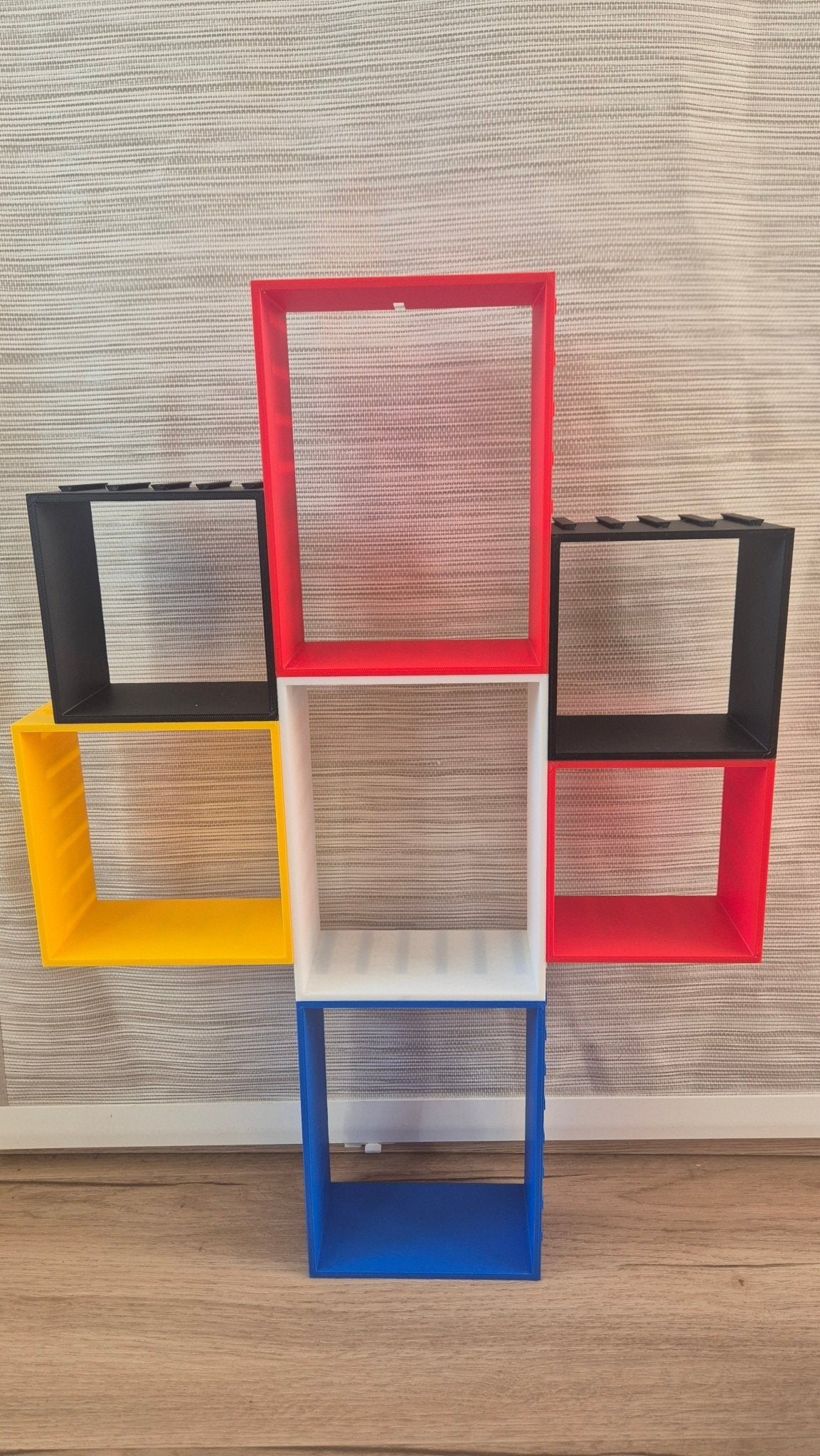 Organiza tu colección Funko con estilo - Modulo Funko Regular CON CAJA - Zascalo.com