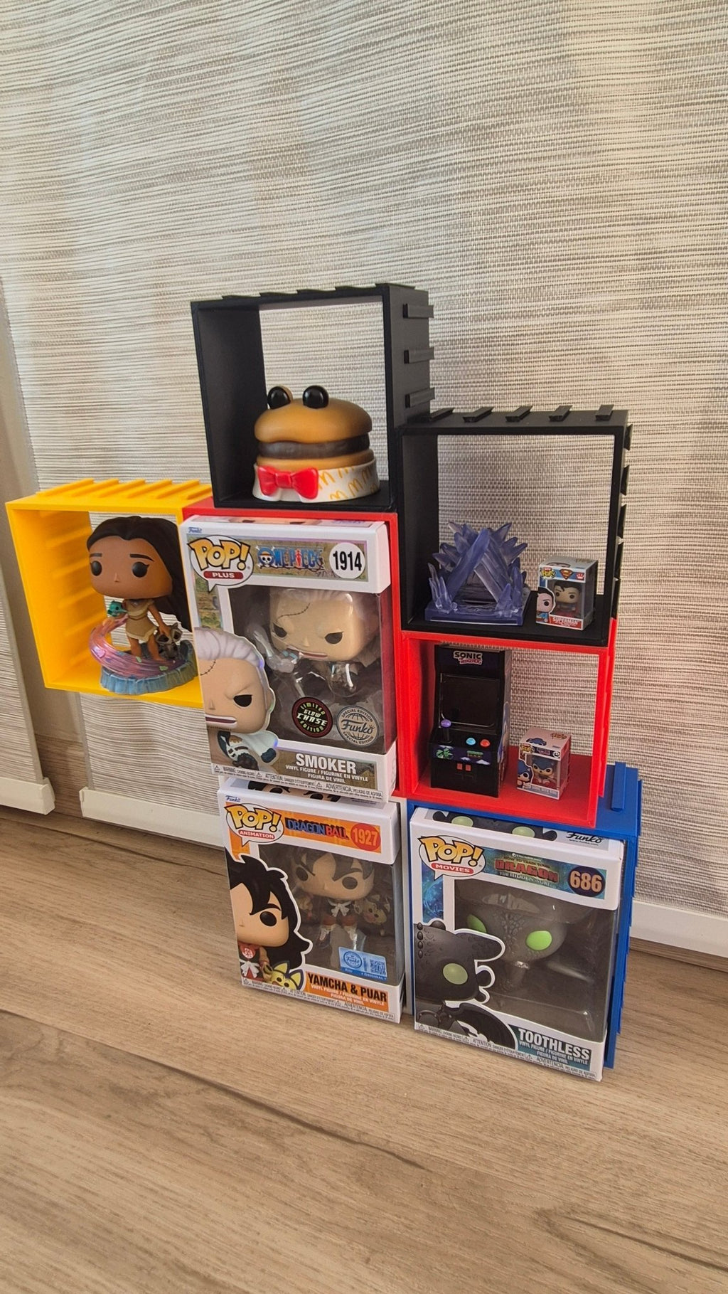 Organiza tu colección Funko con estilo - Modulo Funko Regular CON CAJA - Zascalo.com