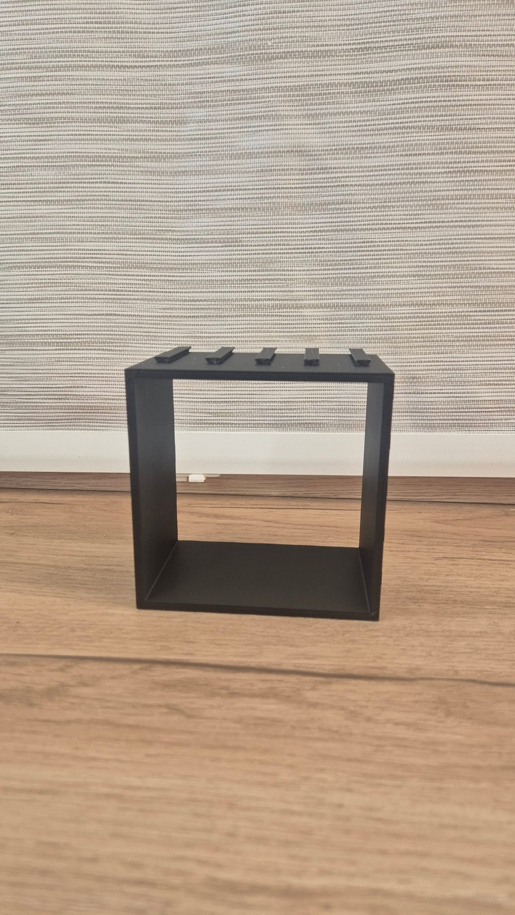 Organiza tu colección Funko con estilo - Modulo Funko Regular CON CAJA - Zascalo.com