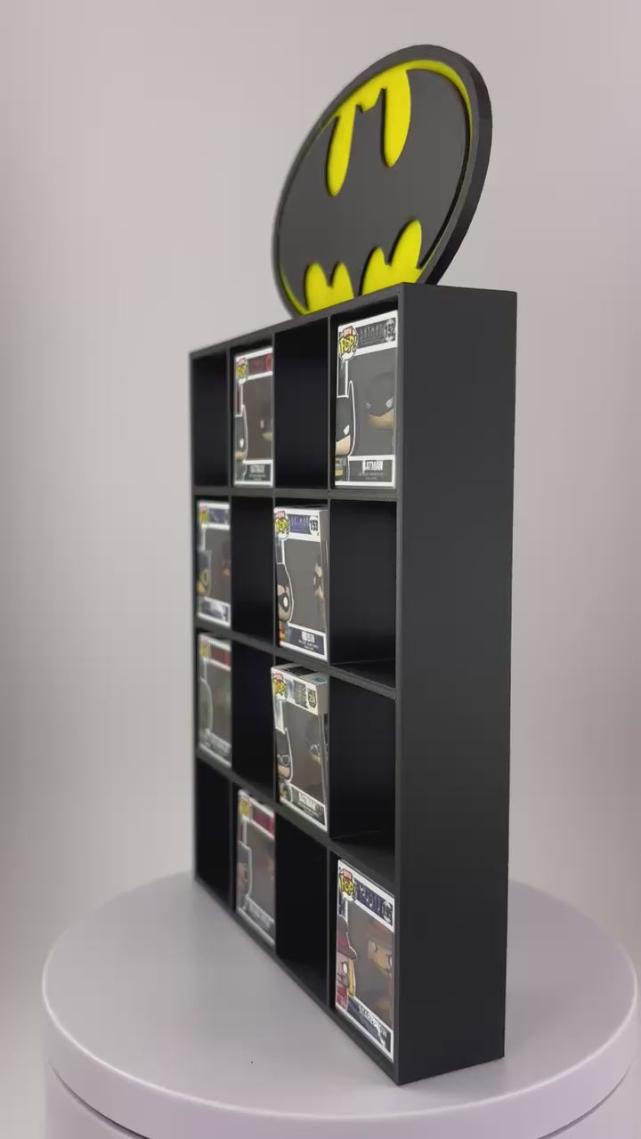 Estantería Batman para Funko Bitty Pop | Expositor Negro con Logo Amarillo 3D | Exhibidor 16 Mini Funkos DC Comics